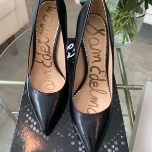 Danna Pointed Toe Stiletto
